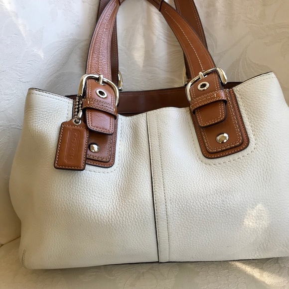 Coach handbag (authentic) - Picture 3 of 8